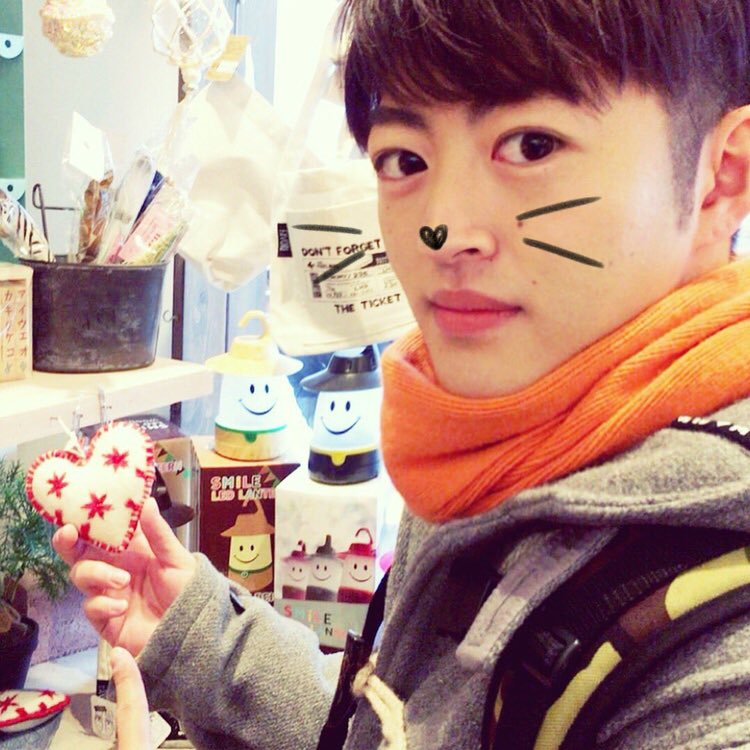 @sioreo1 

新垢出来ました。
お迎え何人か行ったけど
これからお風呂に入るので
気づいてない方フォローおなしゃす！！！🙇‍♀️

新垢でからみまそ！！