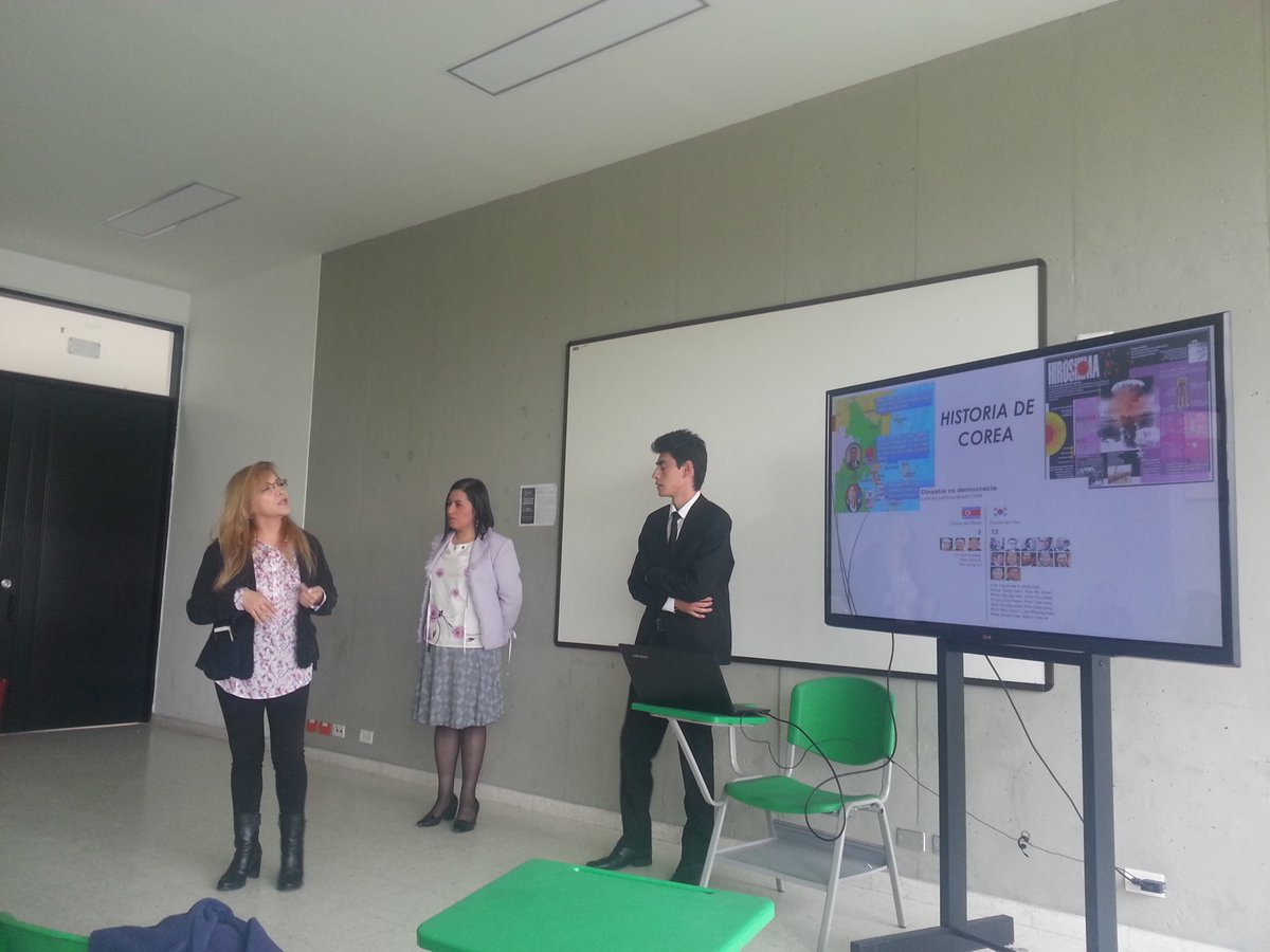 panchitacorred's tweet photo. Conflicto entre Estados Unidos y Corea.#algollamativo201 https://t.co/fS44iRh8EC