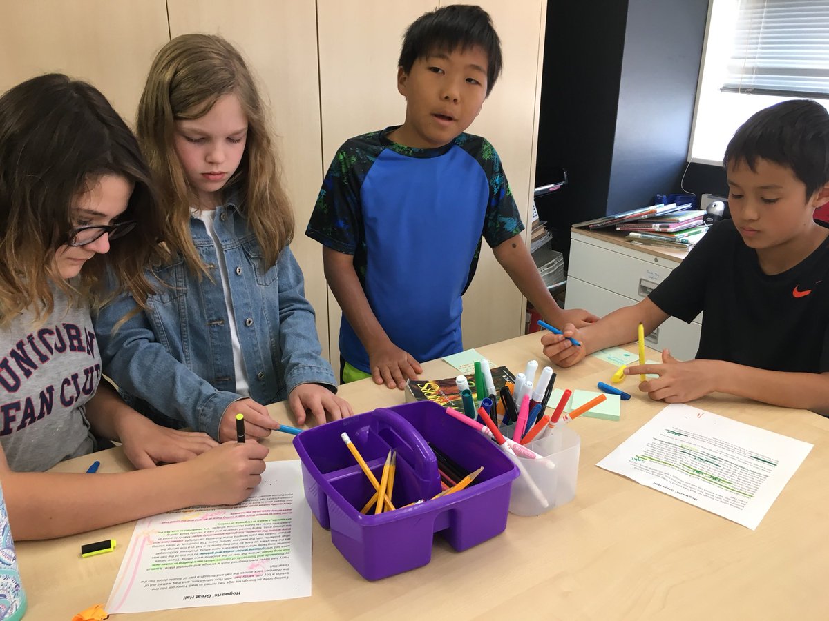 HarrisonASIJ's tweet photo. Reading like a writer. How can we use sensory language to describe our setting? https://t.co/SWT5MTAzxT