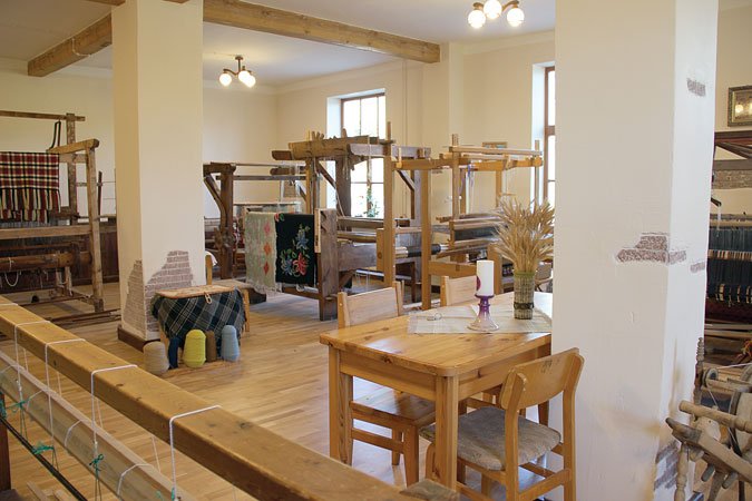 11. aprīļa „Kurzemniekā” daži no 2016. gada projektiem, ko ar LEADER atbalstu īstenojuši aktīvi iedzīvotāji, uzņēmēji un nevalstisko organizāciju pārstāvji Kuldīgas, Skrundas un Alsungas novadā.