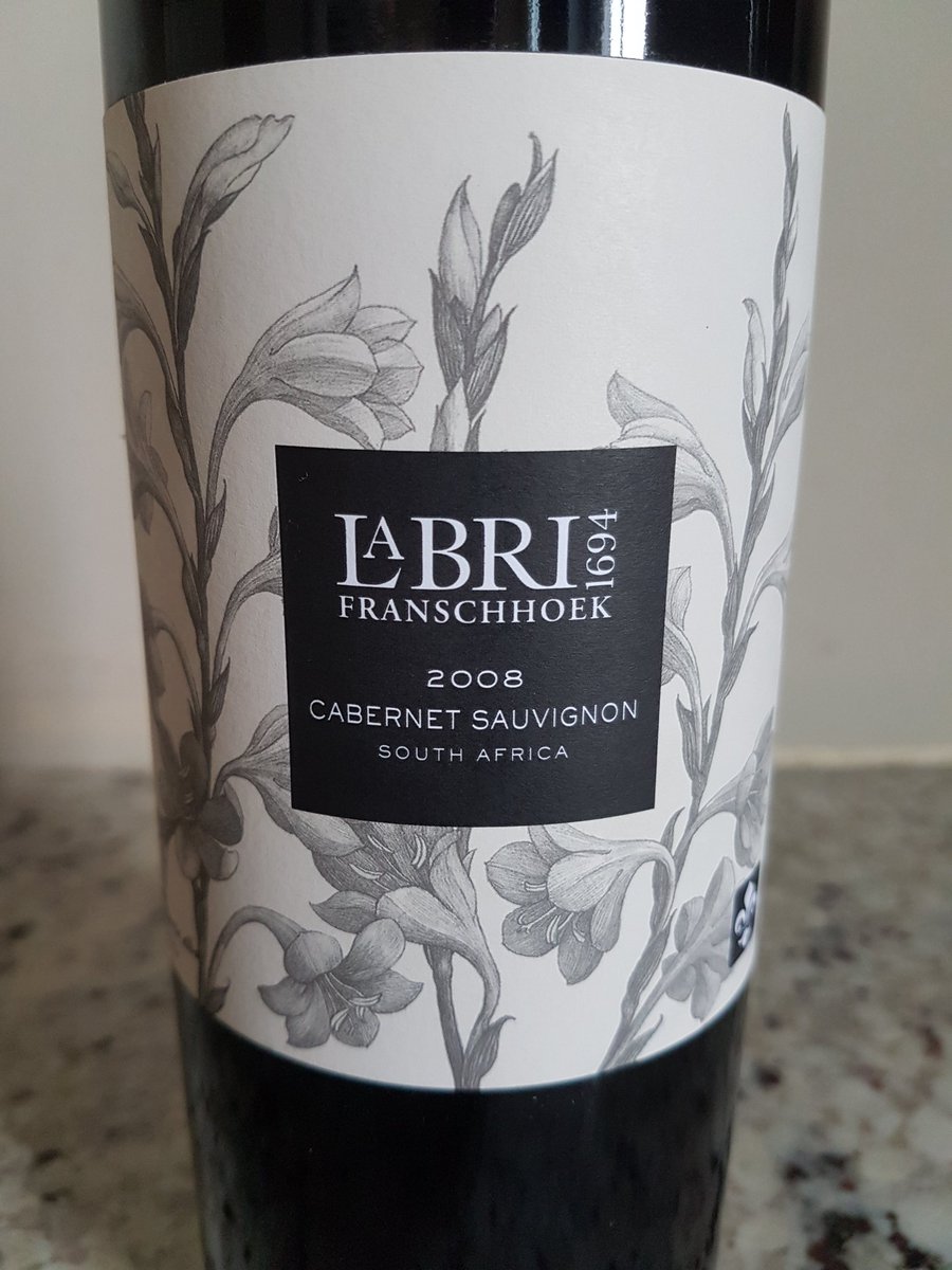 Winemag's tweet photo. Congrats to @LaBriWine on 90 pts for the Cab 2008 in the #10YearOldWineAwards https://t.co/UbnPlg6b5I https://t.co/KDCpHFdw5p