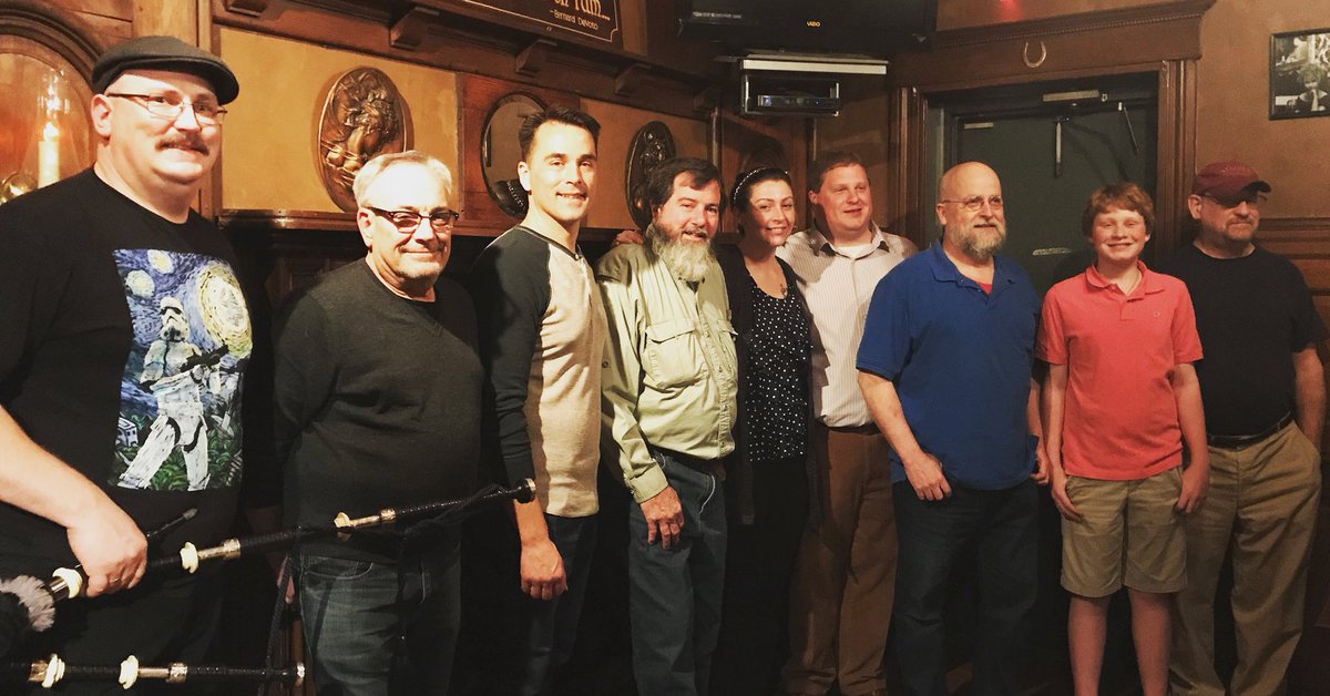 What a great group of pipers we have here in St. Louis! THANK YOU to *everyone* for another great season of pipes (and pints)! Have a great summer, and we will see you in October! #stl #StLouis #bagpipes #piobaireachd #happyhonking
