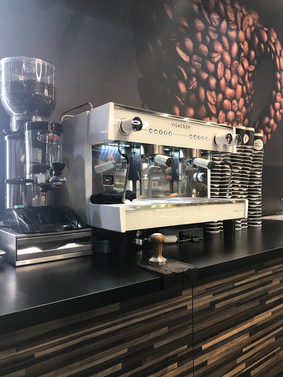 DenbyDaleCoffee's tweet photo. Grab yourself a barista made coffee in the Nisa concept store #NisaExpo @NisaRetail and check out our latest launched espresso machine https://t.co/Y2nzZ0lmHR