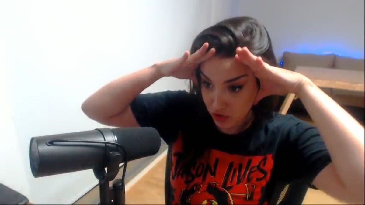 Capture Bizarre® (@capturebizarre) on Twitter photo 