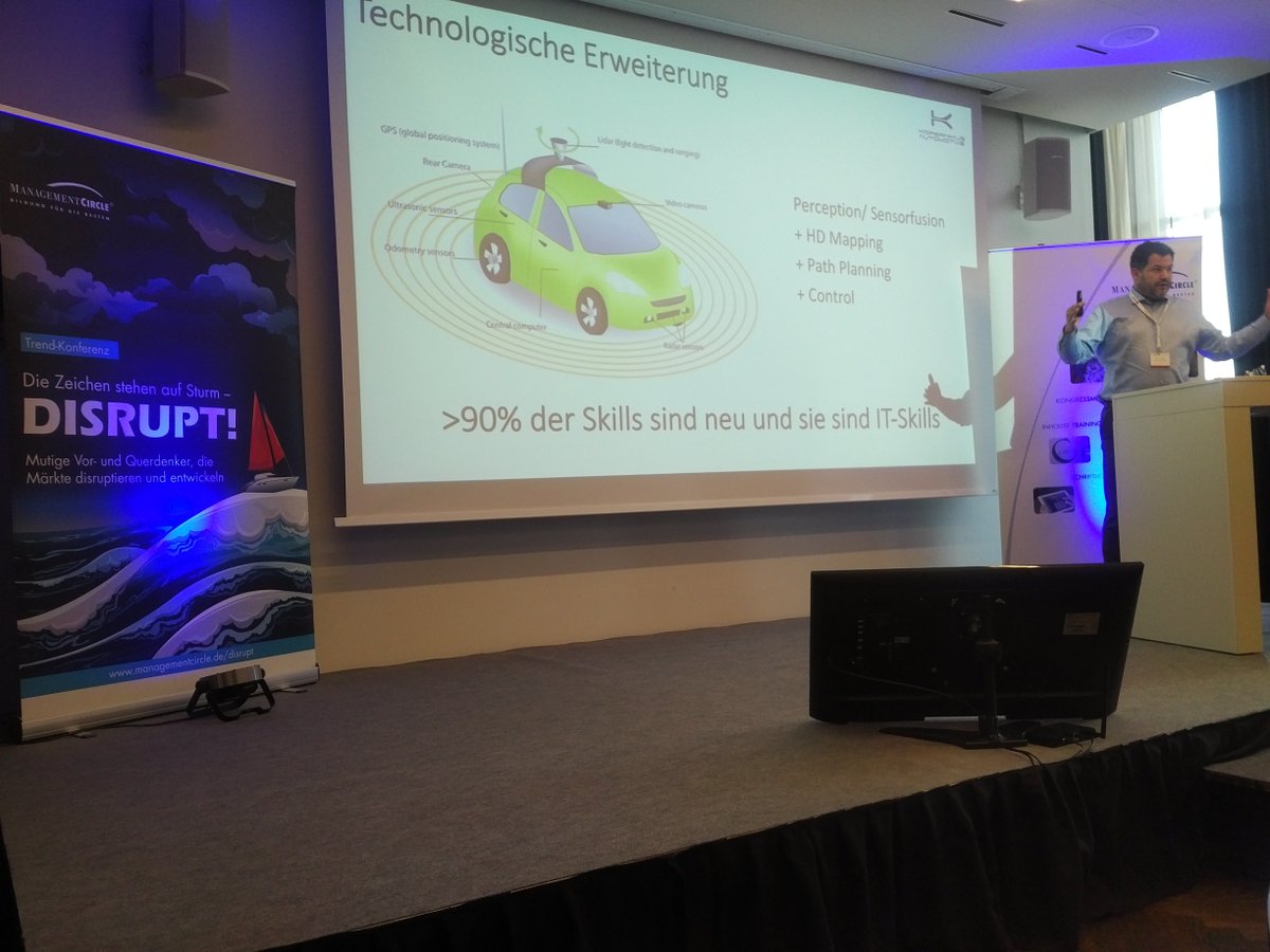 digi_circle's tweet photo. >90% der #skills für #autonomesfahren sind neu und es sind #ITskills @Tim_vT spricht auf der #DisruptMC https://t.co/3h6z8SXSxf
