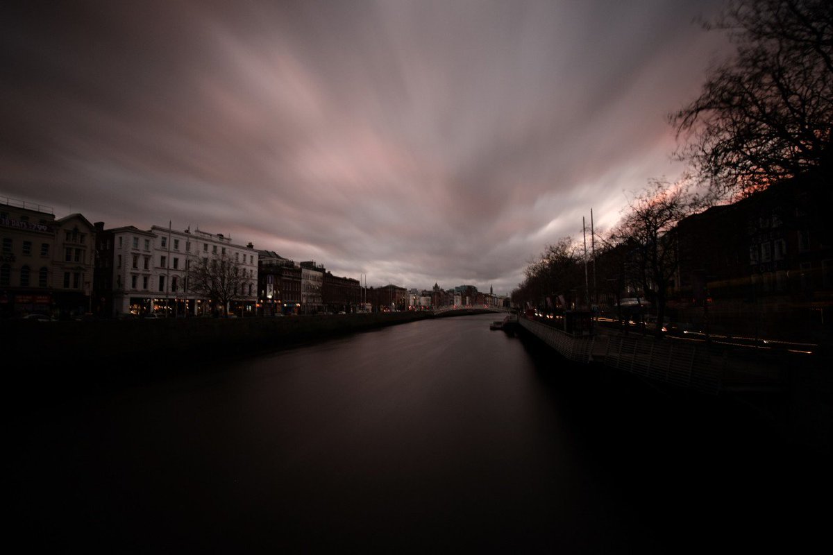 BUSADublin's tweet photo. What can we say, these photos sent in to us by Brian Gaugler (Spring '18 Dublin Management Program at UCD) have us in awe 😍 Thanks for sharing Brian, these are amazing! @BU_Tweets @BUabroad @BUQuestrom @UCDInternat @QuinnSchoolUCD #Dublin #Boston #Internship #StudyAbroad #Travel https://t.co/ppgKG7KAOI