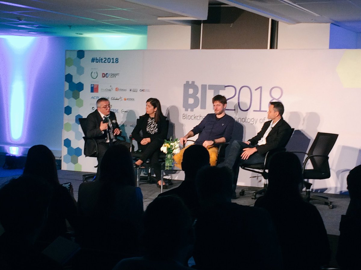 ChiletecOrg's tweet image. Se inicia el panel de conversación en #BIT2018 donde @mazuniga Director Ejecutivo de #Chiletec modera la conversación entre expertos internacionales sobre los avances de #blockchain