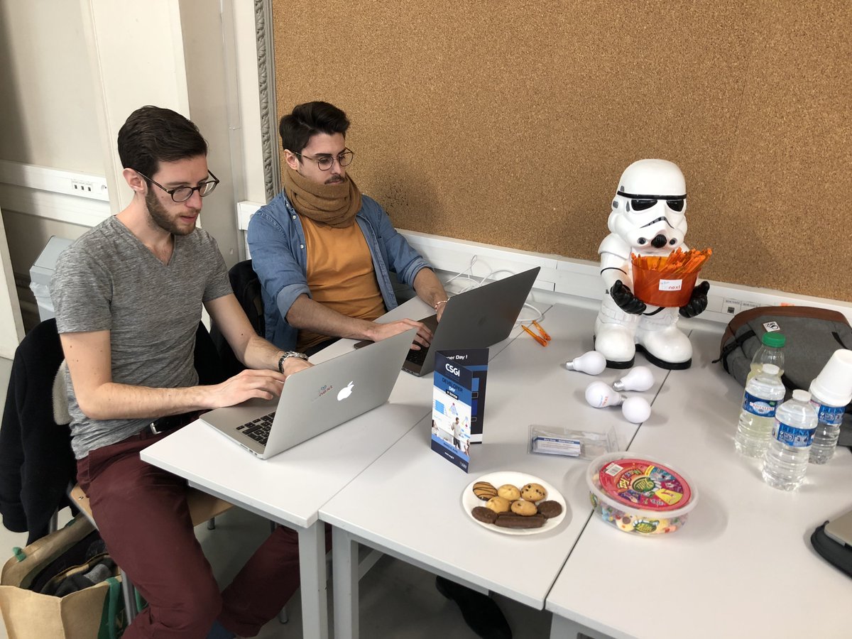 benextcompany's tweet image. Aujourd&apos;hui @Yupjoo et @BarbosaRmy sont à @ESGI pour une présentation sur #Reactivex ! #school