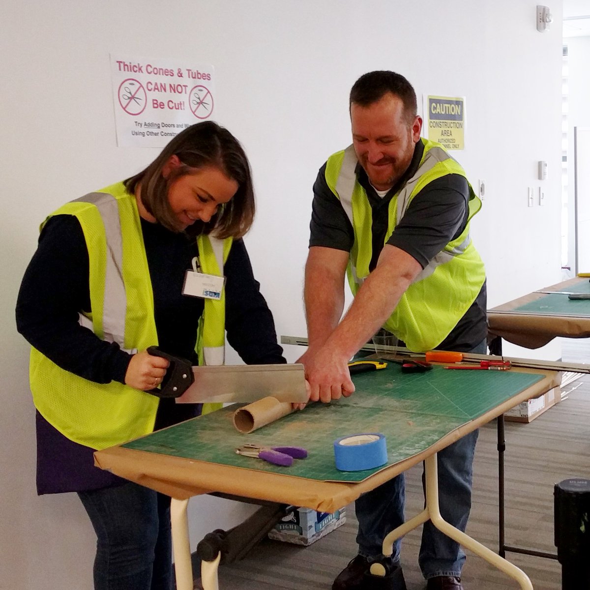 GDSSigns's tweet image. We spent our #Saturday at the #KidsBuild #BSASpace event promoting #design &amp;amp; #architecture to future generations! Our favorite part? The #creative use of materials. Their favorite part? Being the boss! #BSAAIA #Boston #Volunteer #gdsgives