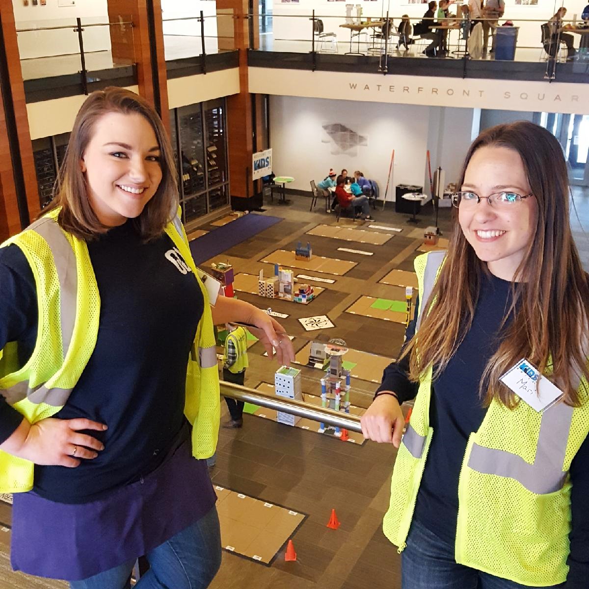 GDSSigns's tweet image. We spent our #Saturday at the #KidsBuild #BSASpace event promoting #design &amp;amp; #architecture to future generations! Our favorite part? The #creative use of materials. Their favorite part? Being the boss! #BSAAIA #Boston #Volunteer #gdsgives