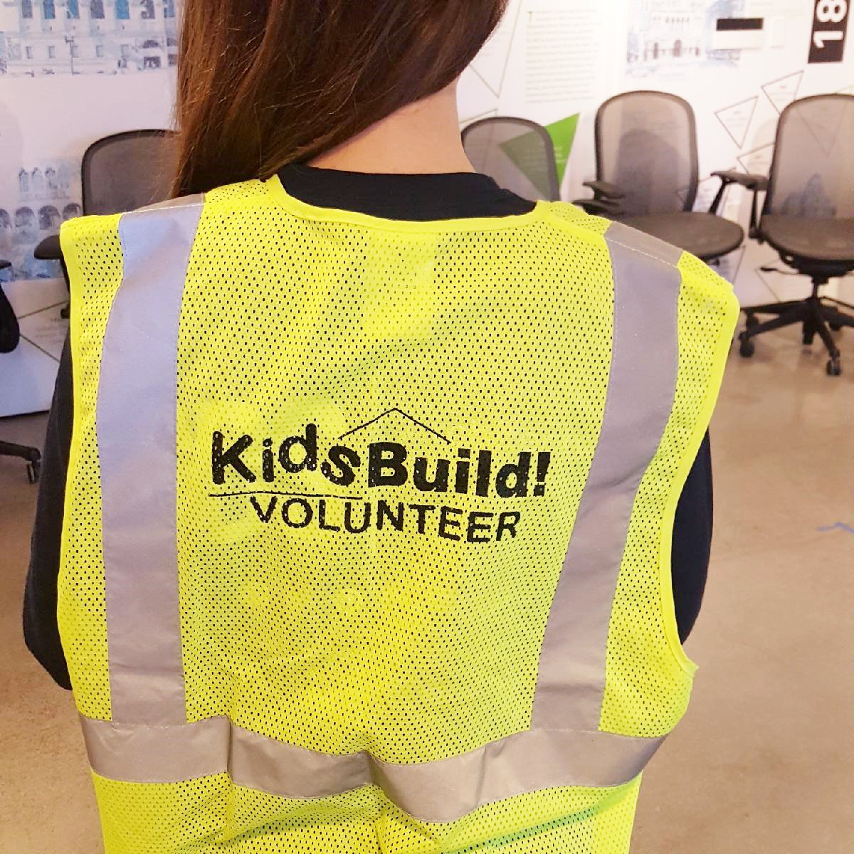 GDSSigns's tweet image. We spent our #Saturday at the #KidsBuild #BSASpace event promoting #design &amp;amp; #architecture to future generations! Our favorite part? The #creative use of materials. Their favorite part? Being the boss! #BSAAIA #Boston #Volunteer #gdsgives