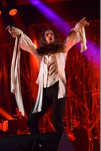 mszpakfanclub's tweet photo. 09.04.2018 – at the Radom Chamber Orchestra Concert Hall. 👑🎙️⭐https://t.co/jOZvo3oChX
#CLASSICAtour #Classic #Rock #Opera #MichalSzpak #Radom https://t.co/UOnKL522fD