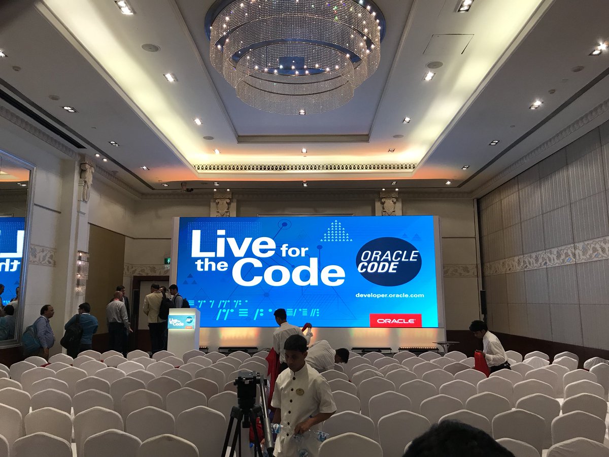 mpcavallino's tweet image. It&apos;s a wrap until next time. #OracleCode #LiveForTheCode 
thanks @steveonjava @GeetuGeetub @dev_champions @Oracle_India
