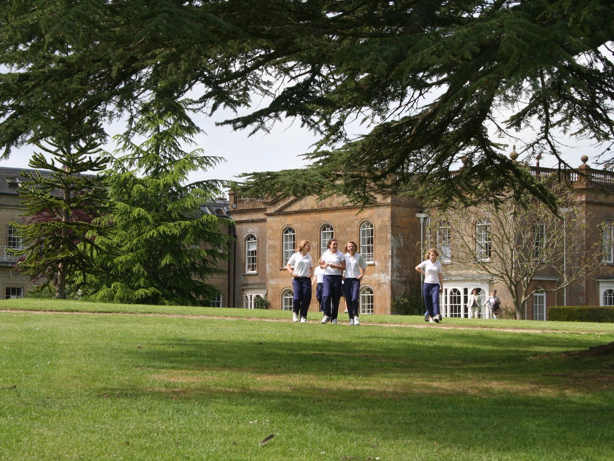 StudioLIMEuk's tweet image. @StudioLIMEuk are excited to be working closely with @LewestonSchool to preserve and enhance the setting of their historic buildings, watch this space!