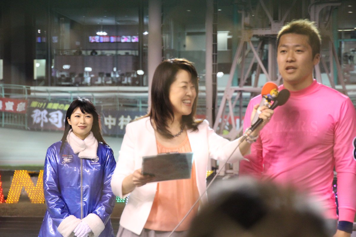 H 福田綾子 Etiketa Sto Twitter