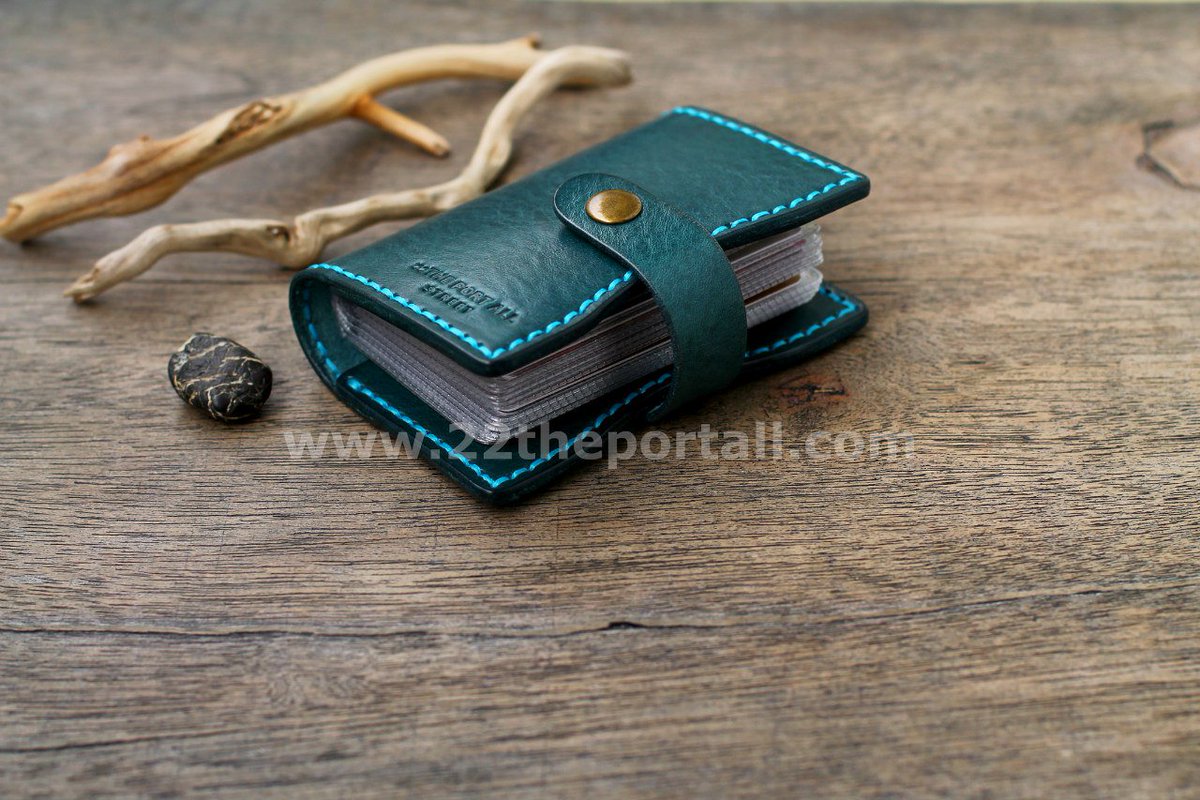 22THEPORTALL's tweet photo. Leather #cardholder
Genuine Italian leather. 
100 % hand stitched 
#mensaccessories #mensfashion #wallet #fashion #Travel #purse #card #design #DesignThinking #style #minimalism #daily #leathergoods #handmade #leathercraft #moda #jeans #car #happy #artwork #passport #life #blue https://t.co/vEDpZ9AqEv