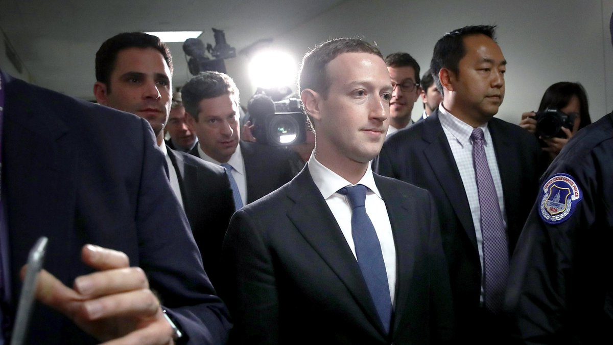 CNN's tweet photo. Facebook CEO Mark Zuckerberg will begin testifying before Congress today: https://t.co/MPwDOQjjw3

Have questions? We want to hear from you https://t.co/CXuA7MYv6O https://t.co/dpgBr6dtOR
