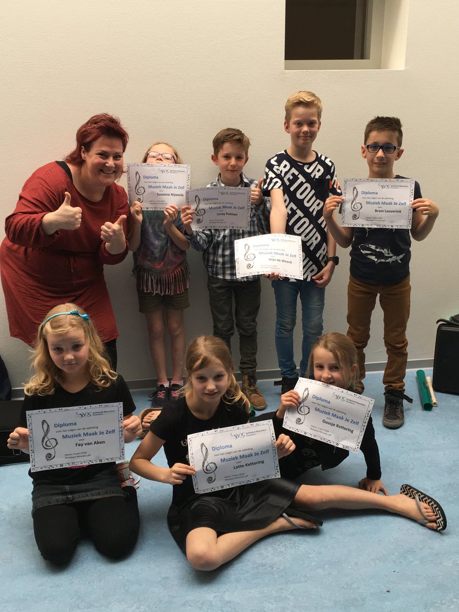 sbo_gaanderen's tweet photo. #JongSBOGlaatzichhoren en hoe! Wij zijn #trots op deze 27 #leerlingen maar hun ouders ook. Van #Solistisch,  in een #duet tot meedoen in een #orkestje  #muziekmaakjezelf #diploma #wiedejeugdheeftdetoekomst #opleidingsorkest #startersorkest #ensembles #podiumervari g https://t.co/C2nGytOrEI