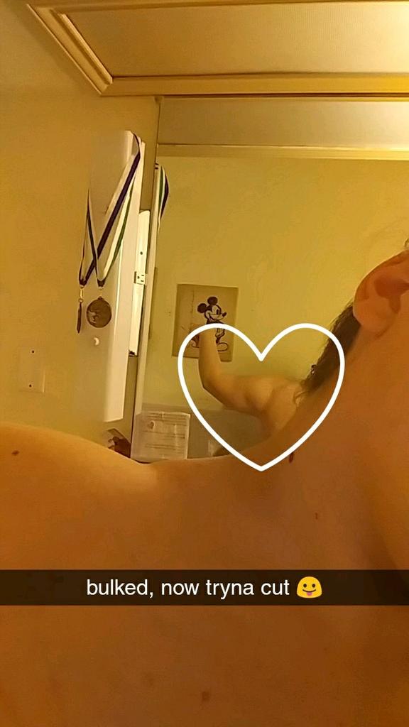 emma_sahas's tweet image. #finewomanthatlift 

had to do it to em 

#MMA #SwimBiz #powerlifting