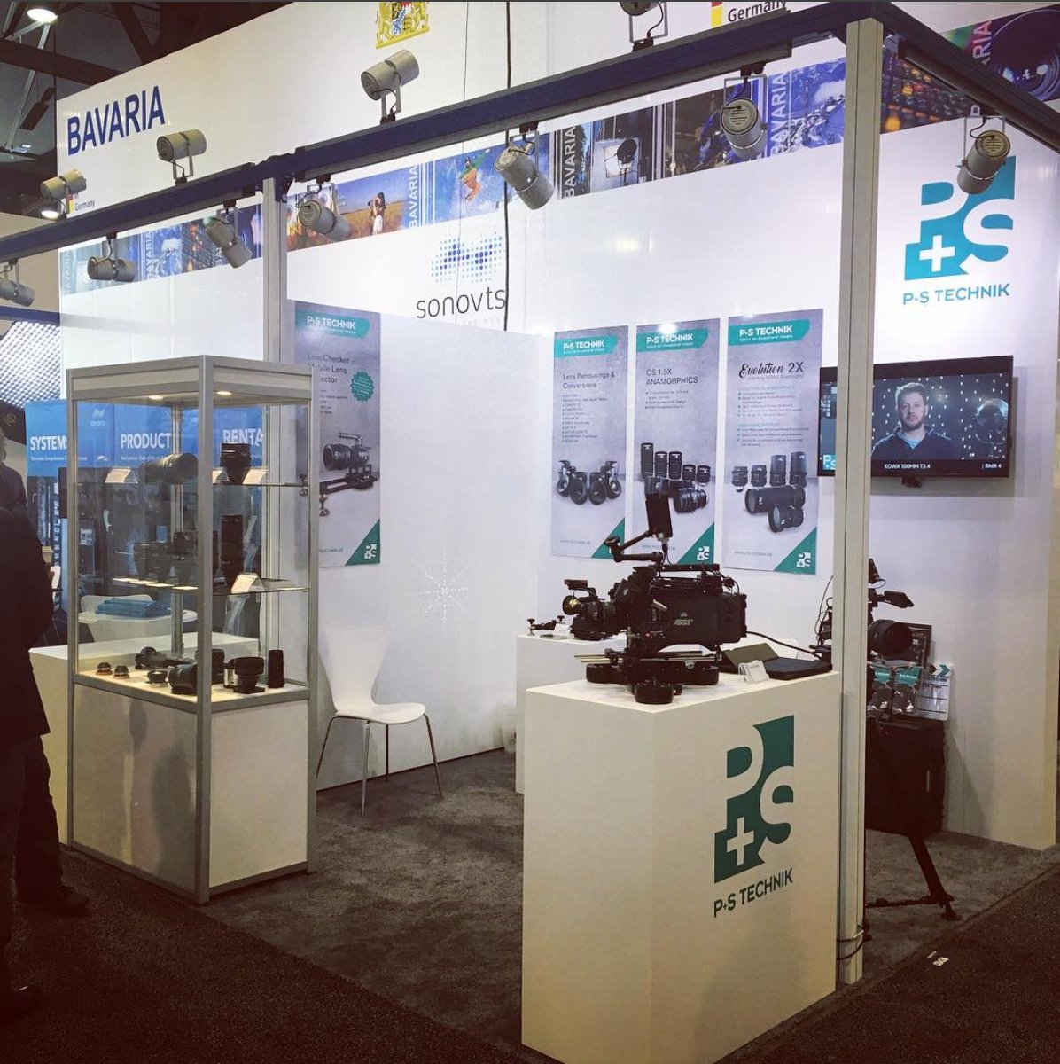shift4broadcast's tweet photo. NAB18 - We made to Las Vegas with our KOWA comparison video which is being displayed at @pstechnik booth C8436 π
#nabshow #pstechnik #evolutionlens #nab18 https://t.co/C7fJLV352k