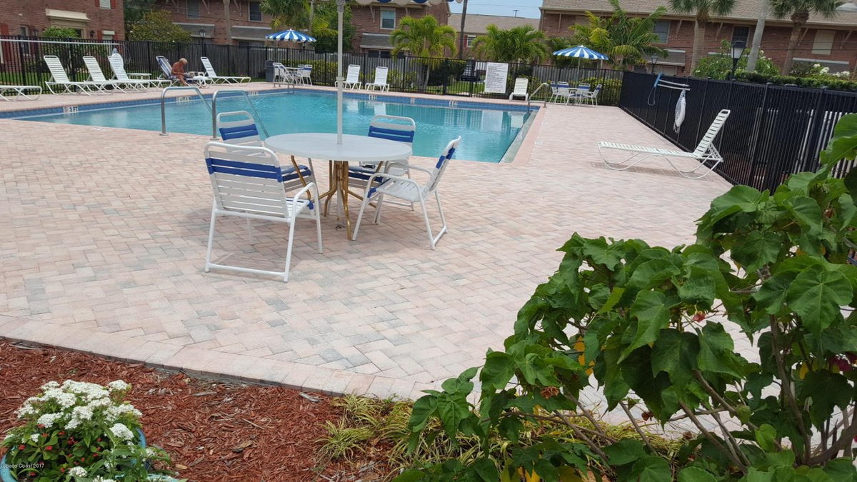 Linda Louden Just Sold This Indian Harbor Beach Condo for $120,000! Call Linda @ 321-626-1401 to find your perfect home.

#DaignaultRealty #SOLD #IndianHarborBeach #Florida #HomeInTheSun