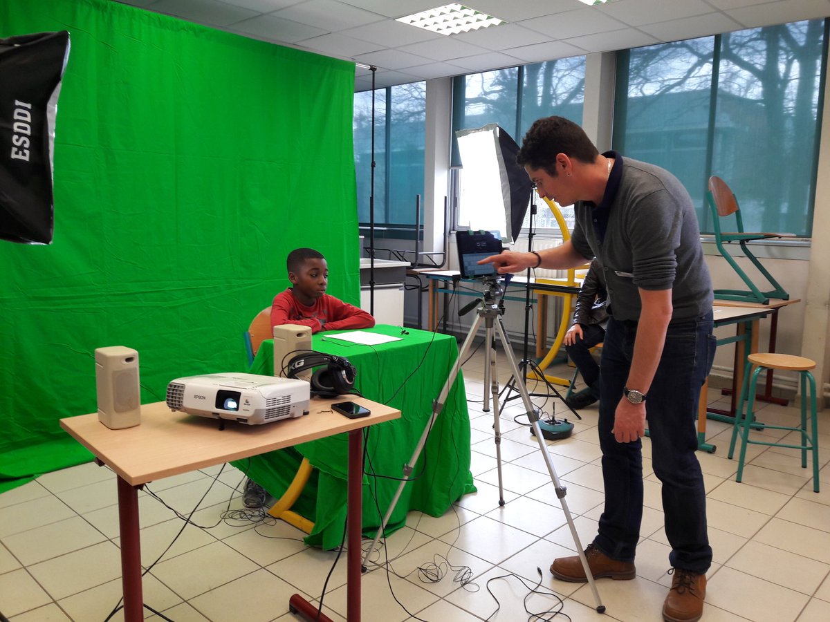 CBNE_Etampes's tweet photo. Création d'une Web tv au #FunMontgeron #FUNacVer #FunEssonne https://t.co/iHGehumkU1