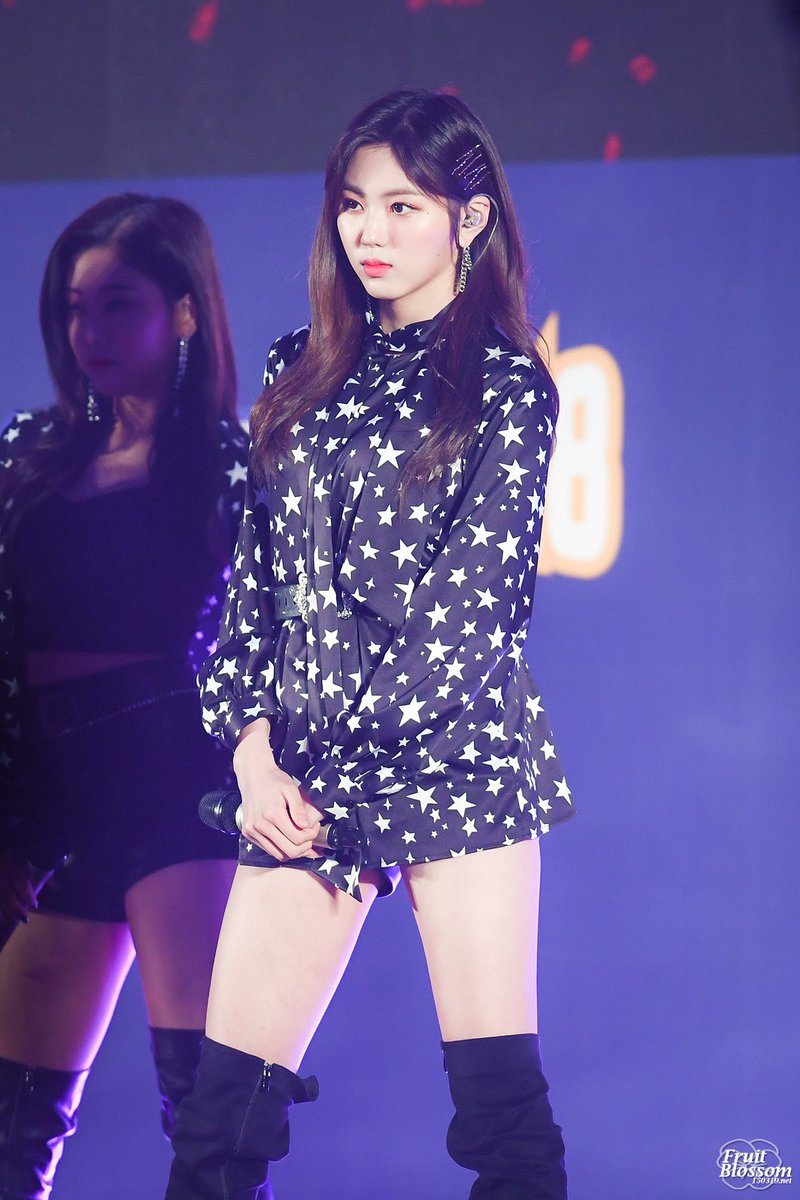 150319_net's tweet photo. 180408 #CLC #장예은 #권은빈(@CUBECLC) https://t.co/J4m8CNdSwp https://t.co/uK8P5t0rbA https://t.co/mDWTwUpGnS https://t.co/DoP6uSAk10