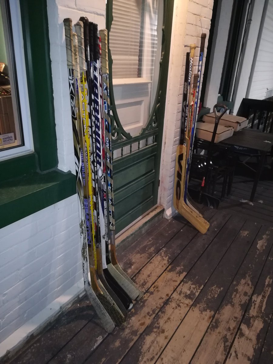 steveow4444's tweet photo. In memory of those who lost their lives and for those that continue to fight for their lives.  We put our sticks outs tonight.  One for each of the victims of this horrible accident #putyoursticksout #HumboldtBroncos  #WeAreAllBroncos #humboldt https://t.co/9yQE9Qhr73