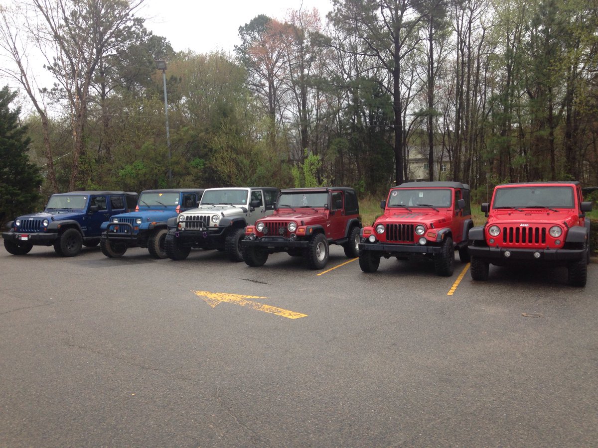 SassyPaulB's tweet image. Hanging with #FreedomOffroad this weekend to gather care packages for deployed air group from NC. Red, white &amp;amp; blue purely coincidental.