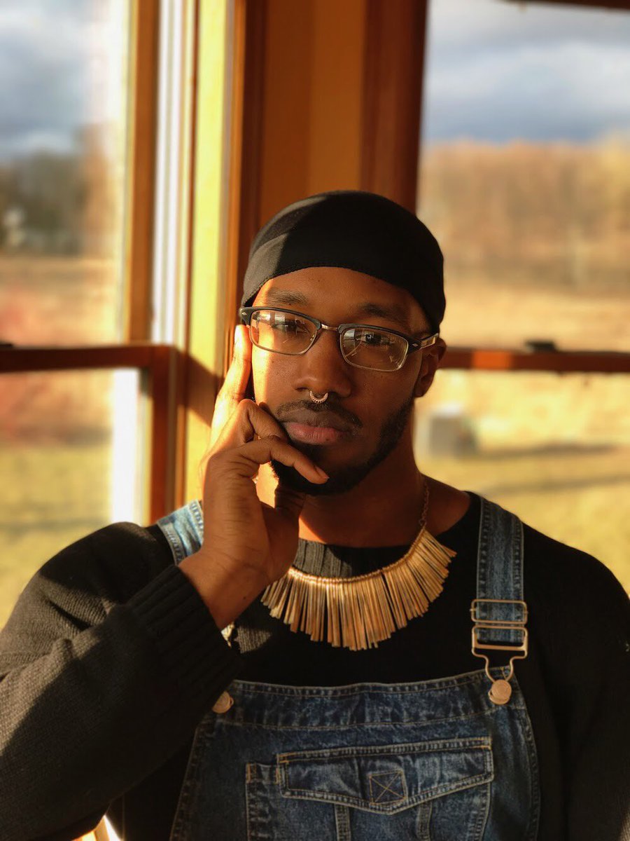 DancingWhileBlk's tweet photo. Who is #DancingWhileBlack?
'17-'18 #DWBfellow J. Bouey @j_bouey in Open Performance as a @MvmntResearch Artist-of-Color Van Lier Fellow @ Eden's Expressway
TONIGHT, 7pm
https://t.co/JiYOtUEmhA
📷: Jason Fok https://t.co/ZU8ZPpyIbk