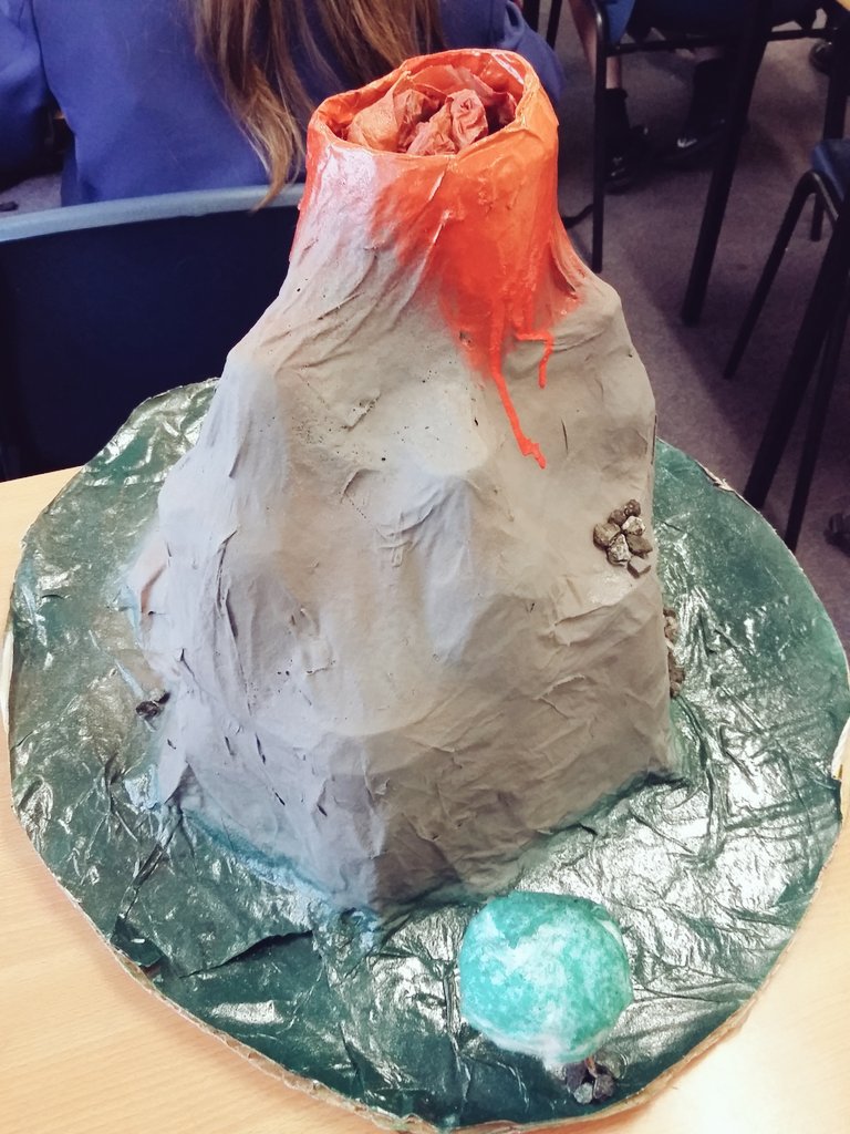 GeographySRG's tweet photo. Some amazingly creative Yr7 Volcano models...brilliant effort! Well done 7H this is great to see πππ» #VolcanoModel https://t.co/sL1C8gB1J4