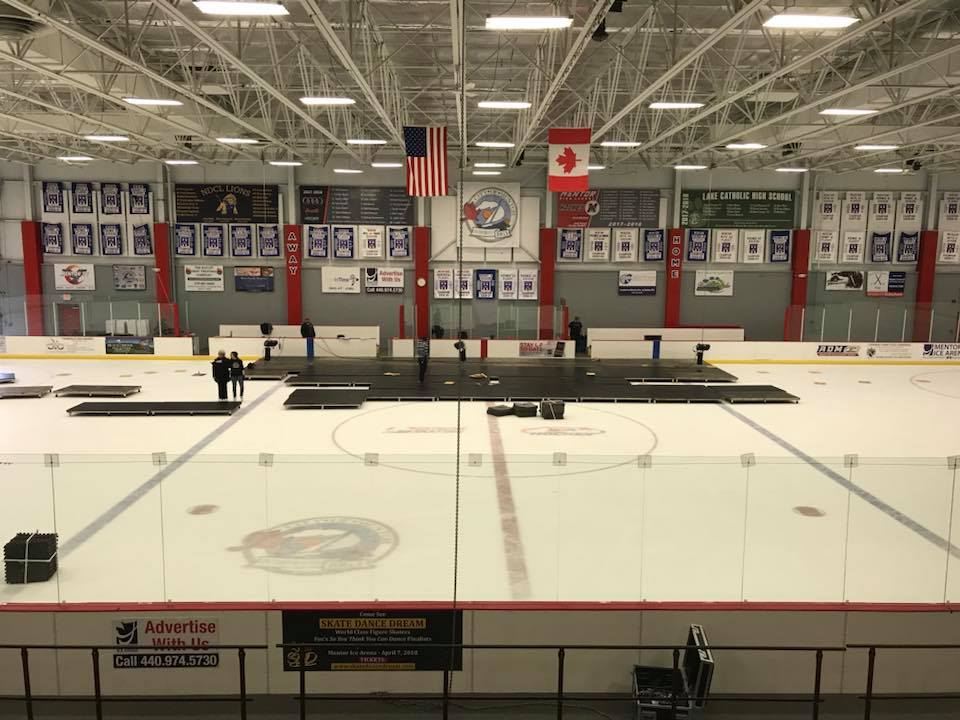 igotrocked's tweet photo. A dance floor on ice?! @RTHAudioVisual has you covered! This weekend, we teamed up w/ @SkateDanceDream​ to transform the @MentorIceArena​ &amp; put on an huge show of talent! Shout out to the dancers, skaters &amp; our production team for their hard work! #RTHLife #TransformationTuesday https://t.co/sTLnERl2TI