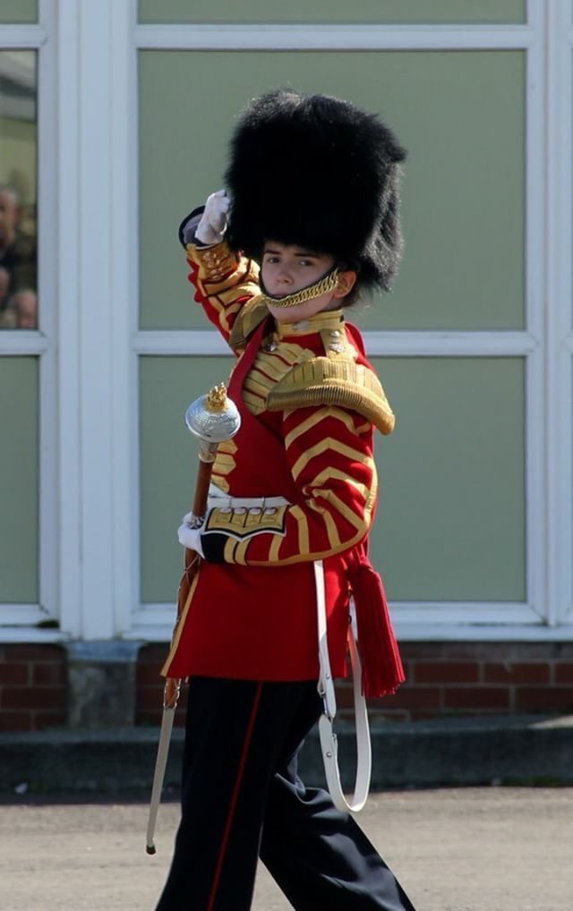 The Grenadier Guards tweet media