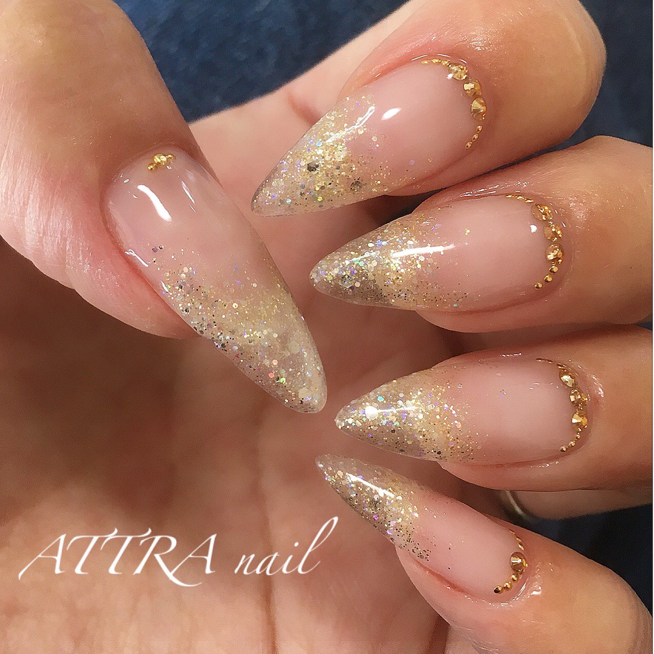 Attra Nail 倉敷ネイルサロン Simpleキラキラ クリアで可愛いーー Attranail アトラネイル エアブラシ 倉敷ネイル 倉敷ネイルサロン 岡山ネイルサロン 春ネイル スカルプ ジェルネイル 大人ネイル シンプルネイル ビジュー ネイル カワイイ