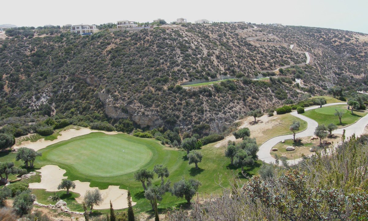 HashtagGolfUK's tweet photo. The 7th hole at PGA Cyprus, formerly @AphroditeHills1 is a Par 3 with a 150 yard deep gorge to negotiate!
Take a look: https://t.co/PXBppCtymj
#notforthefainthearted #pgacyprus #golftravel https://t.co/ruBL8k5UYV