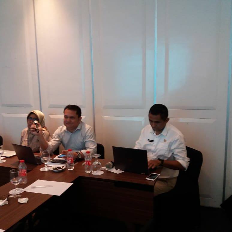 PSDM_Kemdes's tweet photo. Rapat koordinasi workshop calon pengelola BUMDEs bersama dengan https://t.co/zLkBY2rCVM dan XL Axiata di Jakarta, Selasa 10 April 2018. https://t.co/ND1XKu8CxH