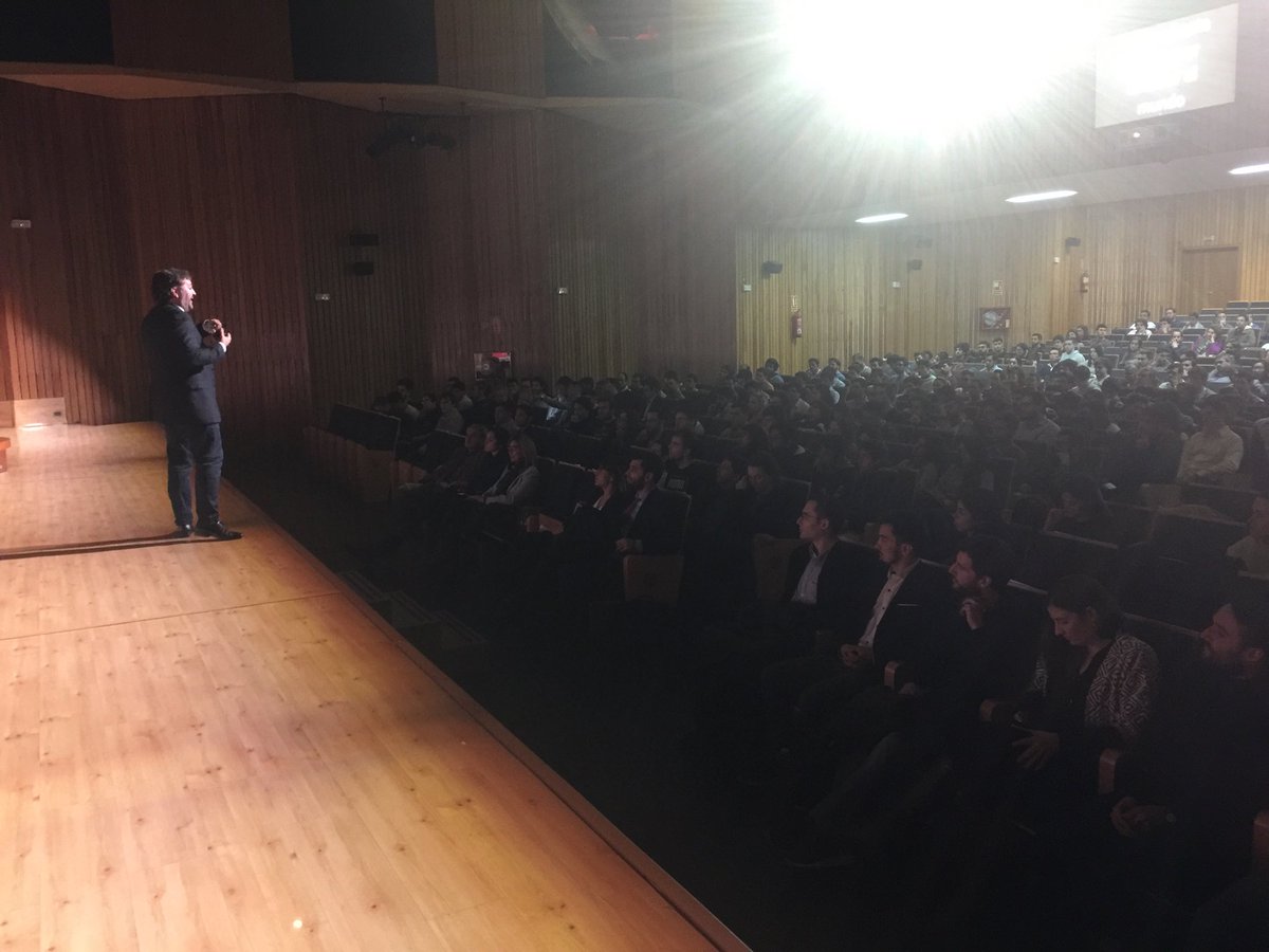 actuaupm's tweet photo. Comenzamos el #WE500! Una tarde llena de interesantes ponencias de nuestros #emprendedores que culminará con los Premios de la #15actuaupm @La_UPM #somosUPM #nosoloingenieria https://t.co/70waYtL2rv