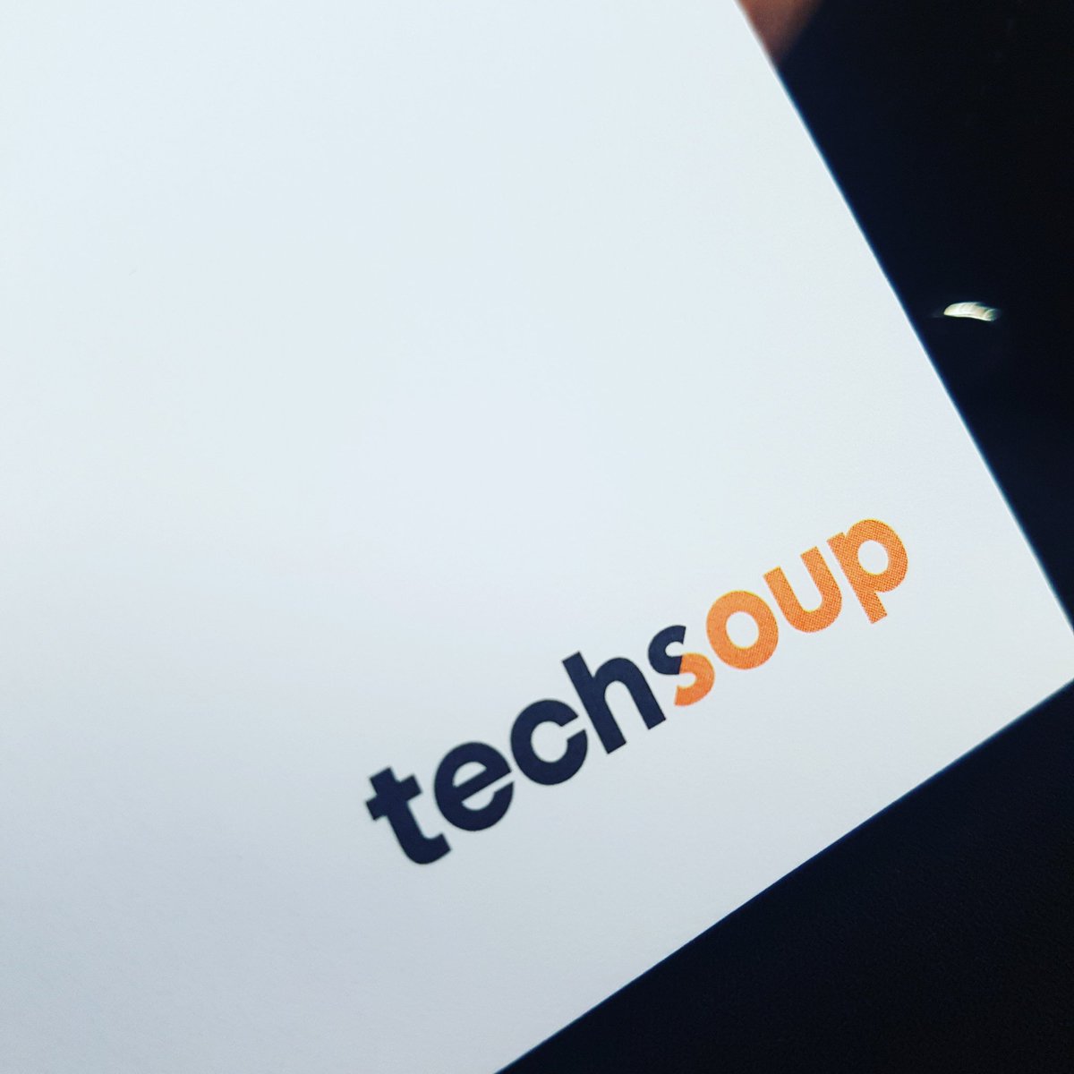 Oggi ad #arona per il primo incontro del percorso #digitaledu2018 promosso da <a href="/FondCariplo/">Fondazione Cariplo</a> e strutturato da <a href="/TechSoupItalia/">TechSoup Italia</a>. Il primo dei 6 workshop tenuto da <a href="/fracassese/">Francesco Cassese</a> incentrato sulle modalità corrette per "guidare il cambiamento"