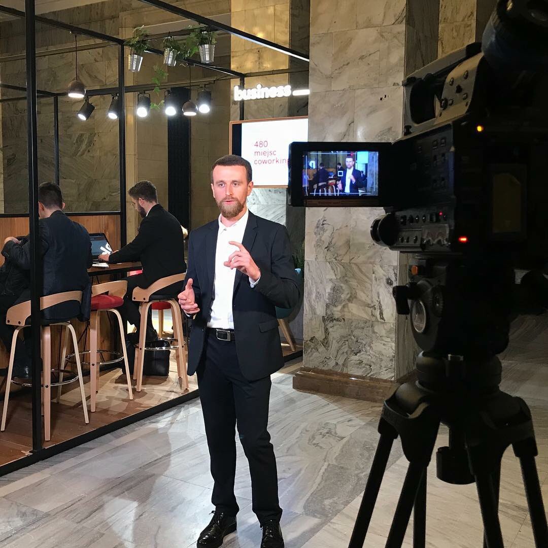 sizecar's tweet photo. Interview for the Polish National Television, CEO is talking about plans to launch https://t.co/ulNiMpKbvu on the European market. #sizecar @sizecar https://t.co/m7V0p3gZgE