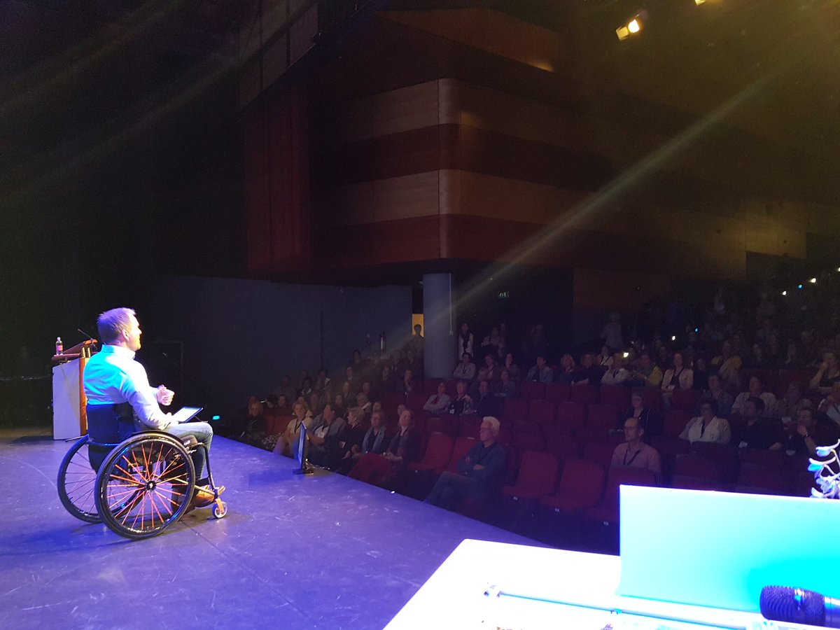 #vpkpijn2018 Niek van den Adel als gastspreker, als laatste tijdens dit succesvolle pijncongres! Ervaringsdeskundige en schrijver van het boek Crash!