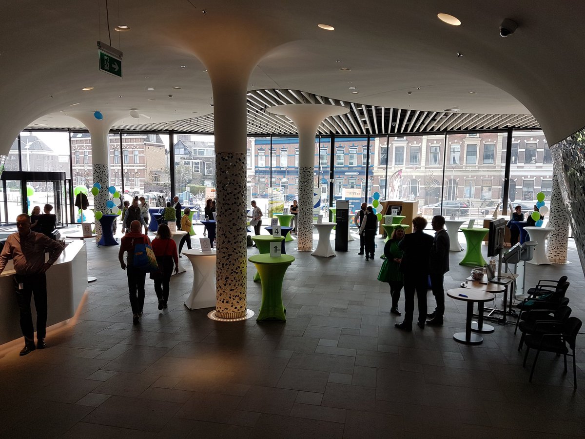 We staan er klaar voor! Nog heel even en dan gaan we van start. #beursvloer015 #DUitdaging