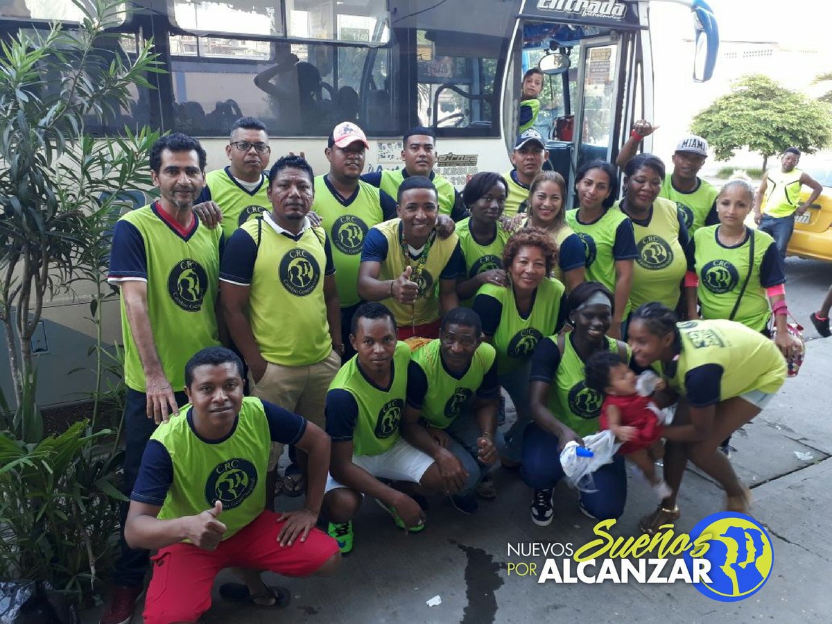 CamGeneracional's tweet photo. La cultura y el arte se hacen presentes gracias a la valiosa gestión de #CGEsmeraldas quienes presentaron su jornada de cine comunitario. Por otro lado en #Chontaduro nuestros compañeros compartieron una tarde deportiva con la ciudadanía, así nos integramos con #ActitudYCorazón https://t.co/o8OSnXd6Hf