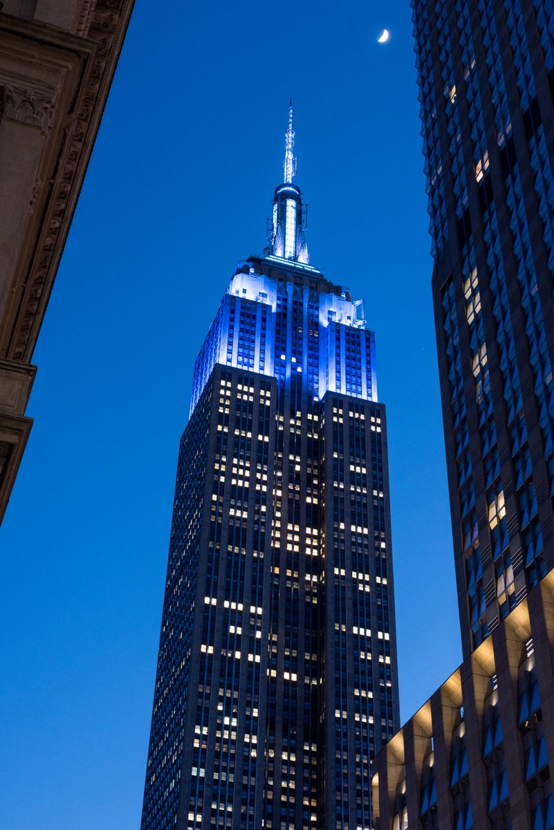 Look up tomorrow night, the #NYC skyline will glow blue in honor of the 3rd annual @meetingsmeanbiz. Global Meetings Industry Day. Participating lighting partners include @EmpireStateBldg @OneWTC @javitscenter #Pier17 @TheSeaport @OneBryantPark @FourTimesSquare #nycgopress @nycgo