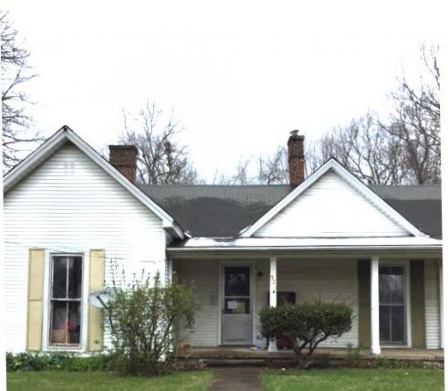 ShowPlaceRealty's tweet photo. Do you know someone looking for a great #property in #Versailles?   #realestate https://t.co/zwZ68rzfc3 https://t.co/QXg9RPvYbb