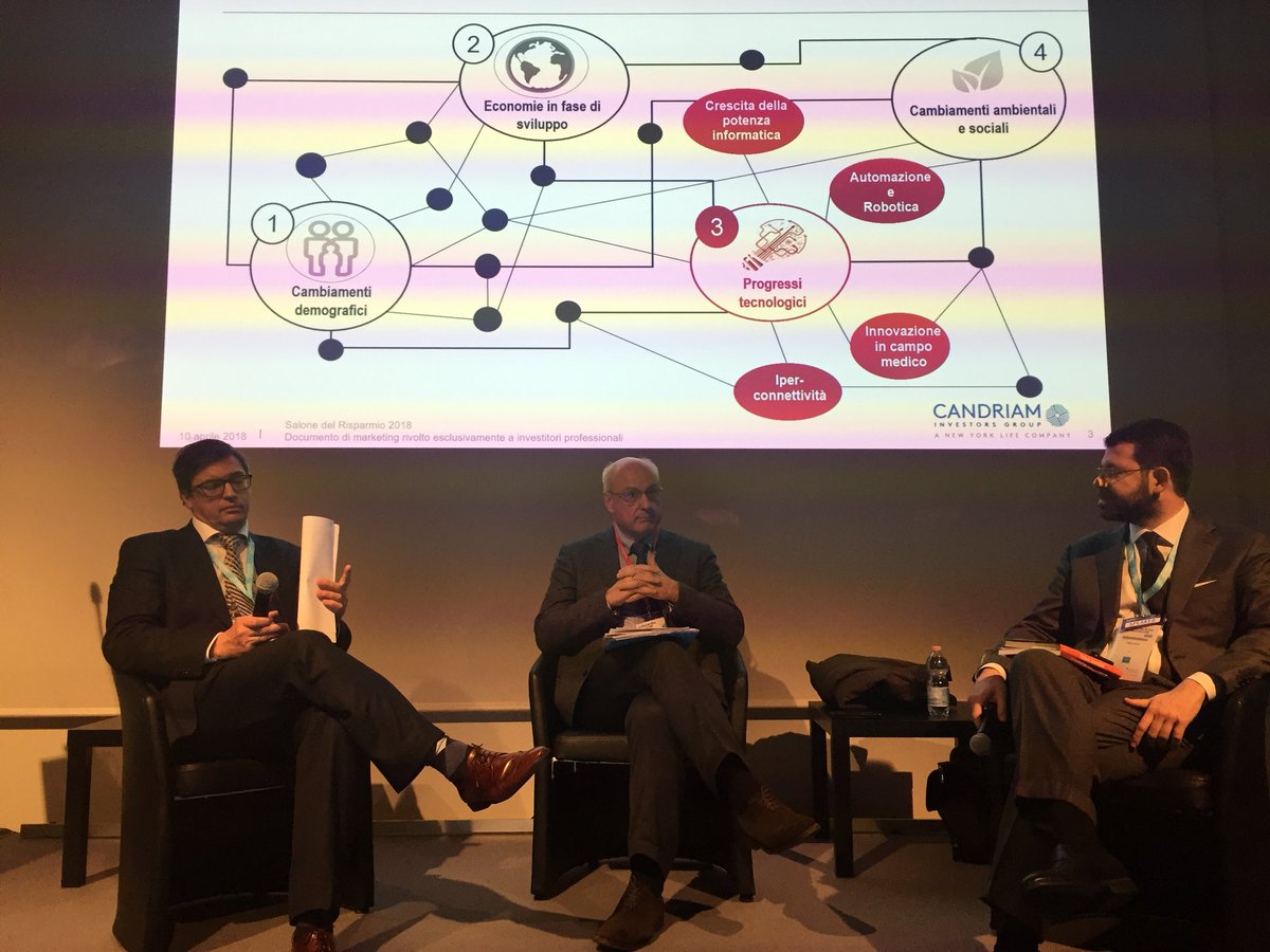 Decollanz's tweet photo. #SdR18, @thepsironi spiega come le #innovazioni di #IBM continuano a guidare l’evoluzione tecnologica. Chi vuole capire gli orizzonti del #risparmio deve comprendere anche quali sono le tecnologie sane e vincenti. #AI #blockchain #5in5 #Qcomputing https://t.co/gK4fS7zHt3