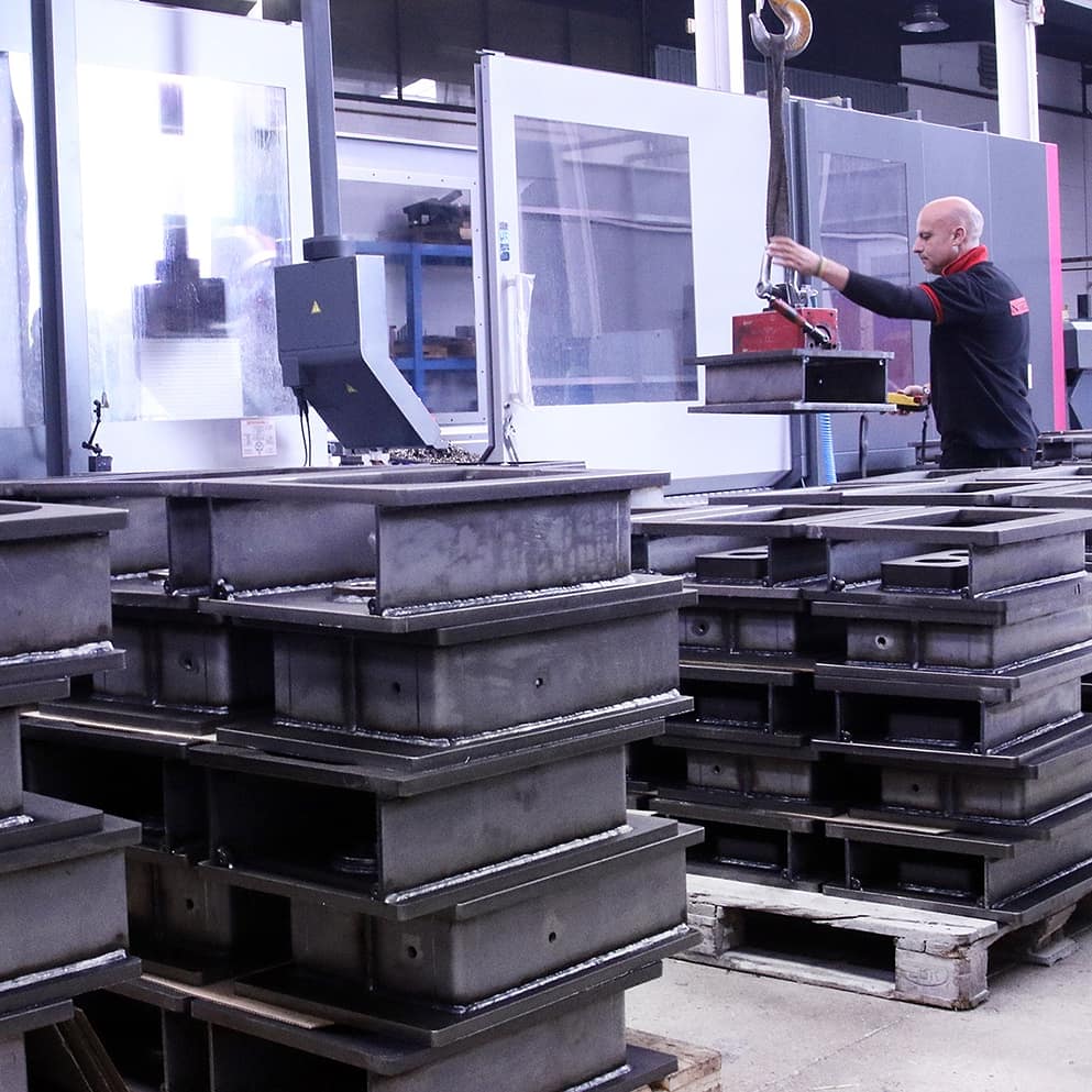 PradaNargesaSL's tweet image. Seguimos con la producción!! Primera fase de mecanizado de las cajas reductoras para las Máquinas de grabar en frío NOA60 y los Centros de forja en caliente NF70 #Producción #CNCOwners #forgingmachines