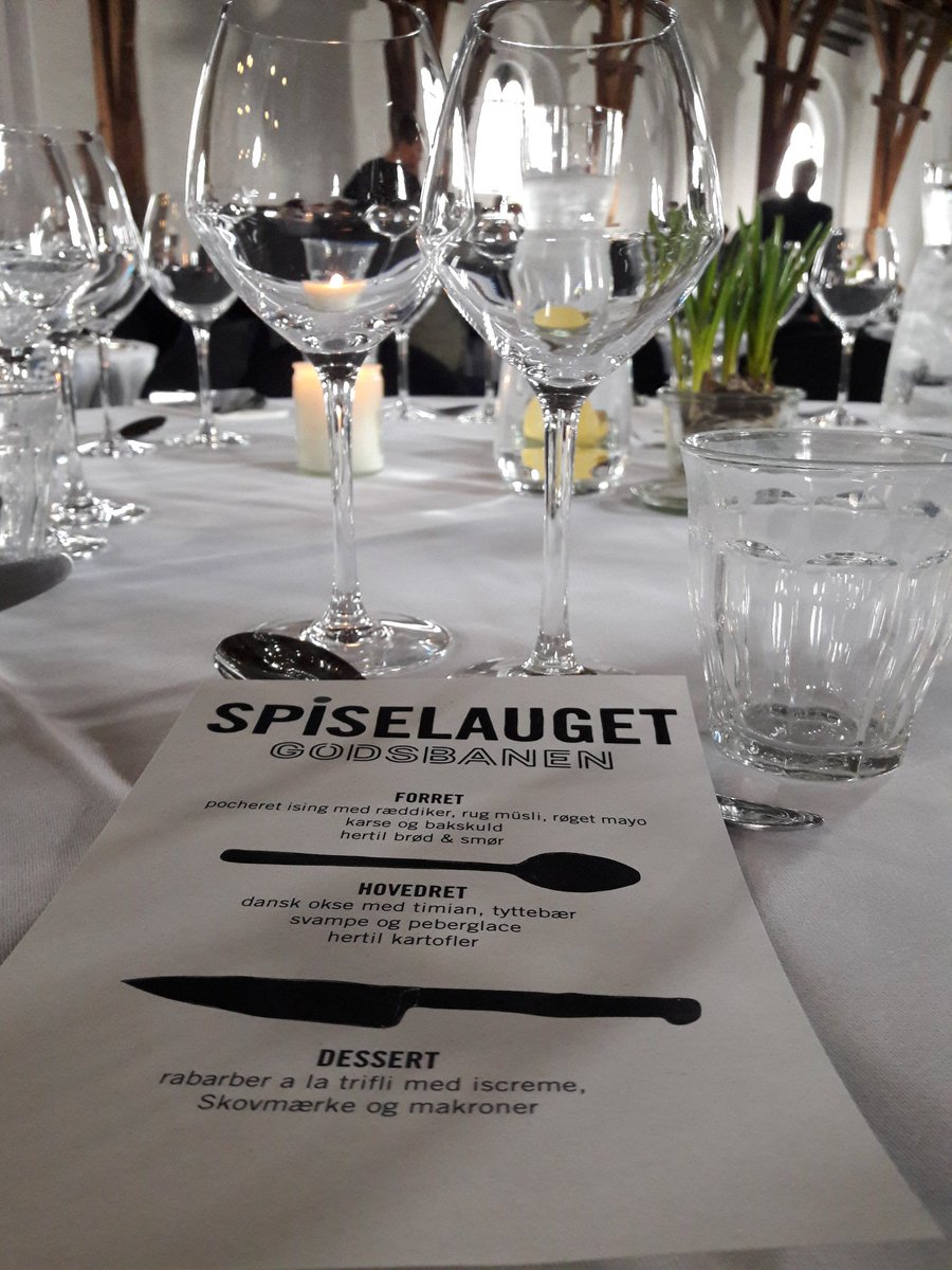 evondos_dk's tweet photo. En aften i selskab med @CareWare_DK vi glæder os til show https://t.co/y34AvSiZKB
