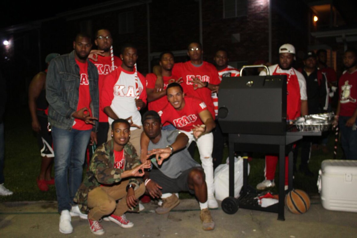 SLUNupes's tweet photo. Thank you Southeastern for coming out to The BlocK Party and supporting the #WorldKlassNupes. Tune in tonight for “Dripping in Finance” by Brother @aRELgoodTime  
#TheTaKeover #KappaWeek18♦️ https://t.co/I23xtoDq4O