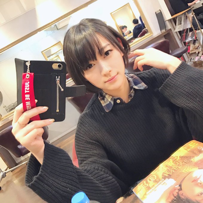 そして #ショートカットの日 が終わった...  ※一番短かったとき https://t.co/SIFvQK3qkC<a href="/tag/%E3%82%B7%E3%83%A7%E3%83%BC%E3%83%88%E3%82%AB%E3%83%83%E3%83%88%E3%81%AE%E6%97%A5"class="tags">#ショートカットの日</a>