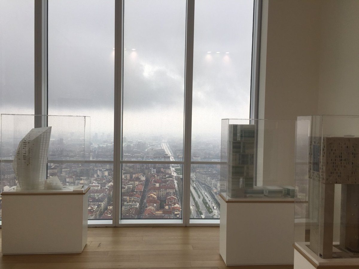 ChiaraPottini's tweet photo. Domani a #BuongiornoRegione per la serie #riconversioni saliremo a 166 metri di altezza per guardare e capire la #Torino che cambia. Esattamente 3 anni fa veniva inaugurato il grattacielo @intesasanpaolo @TgrPiemonte @TgrRai https://t.co/W8CuB3kKYZ